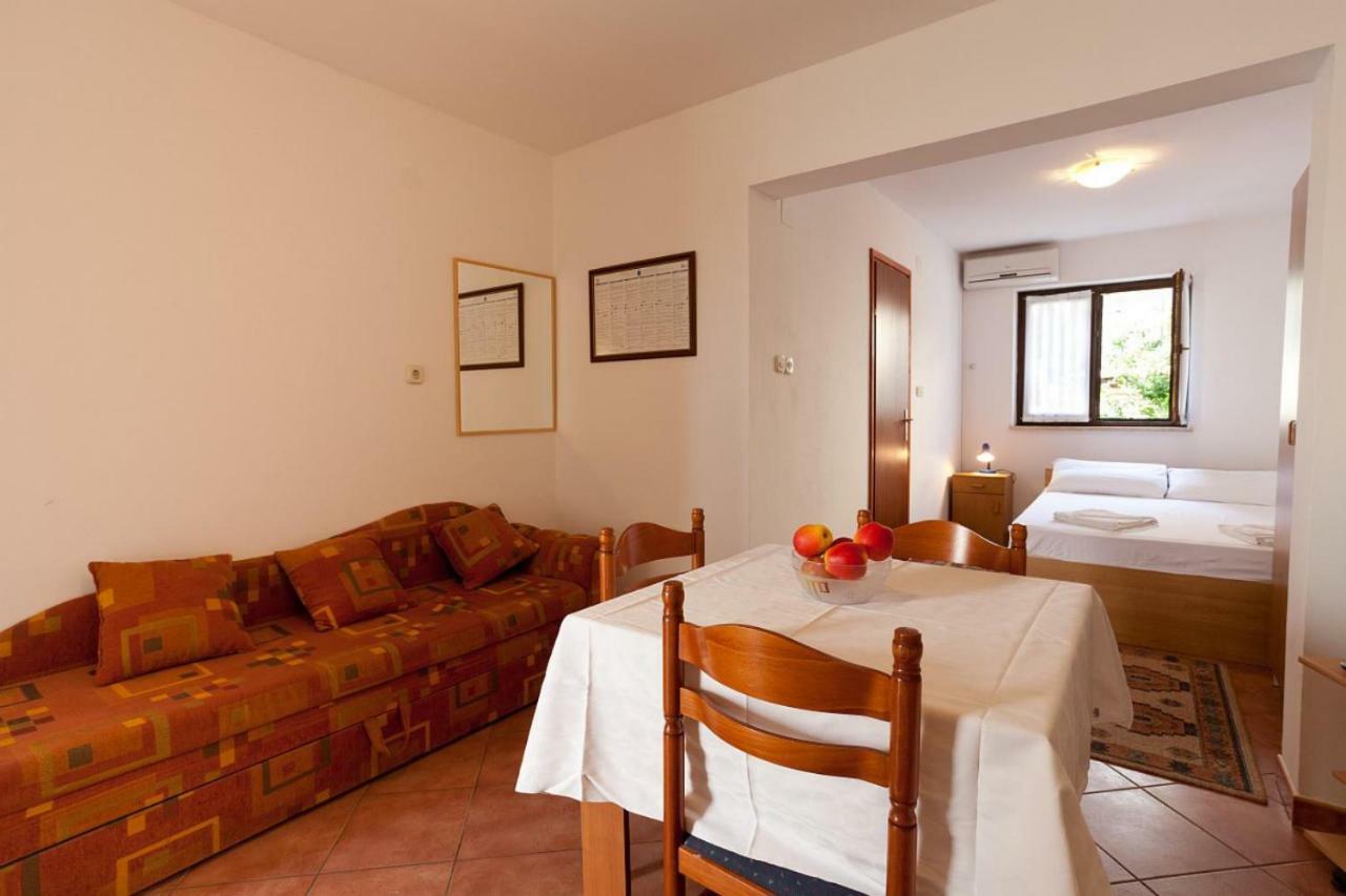 Appartement Karagic à Krk Town Extérieur photo