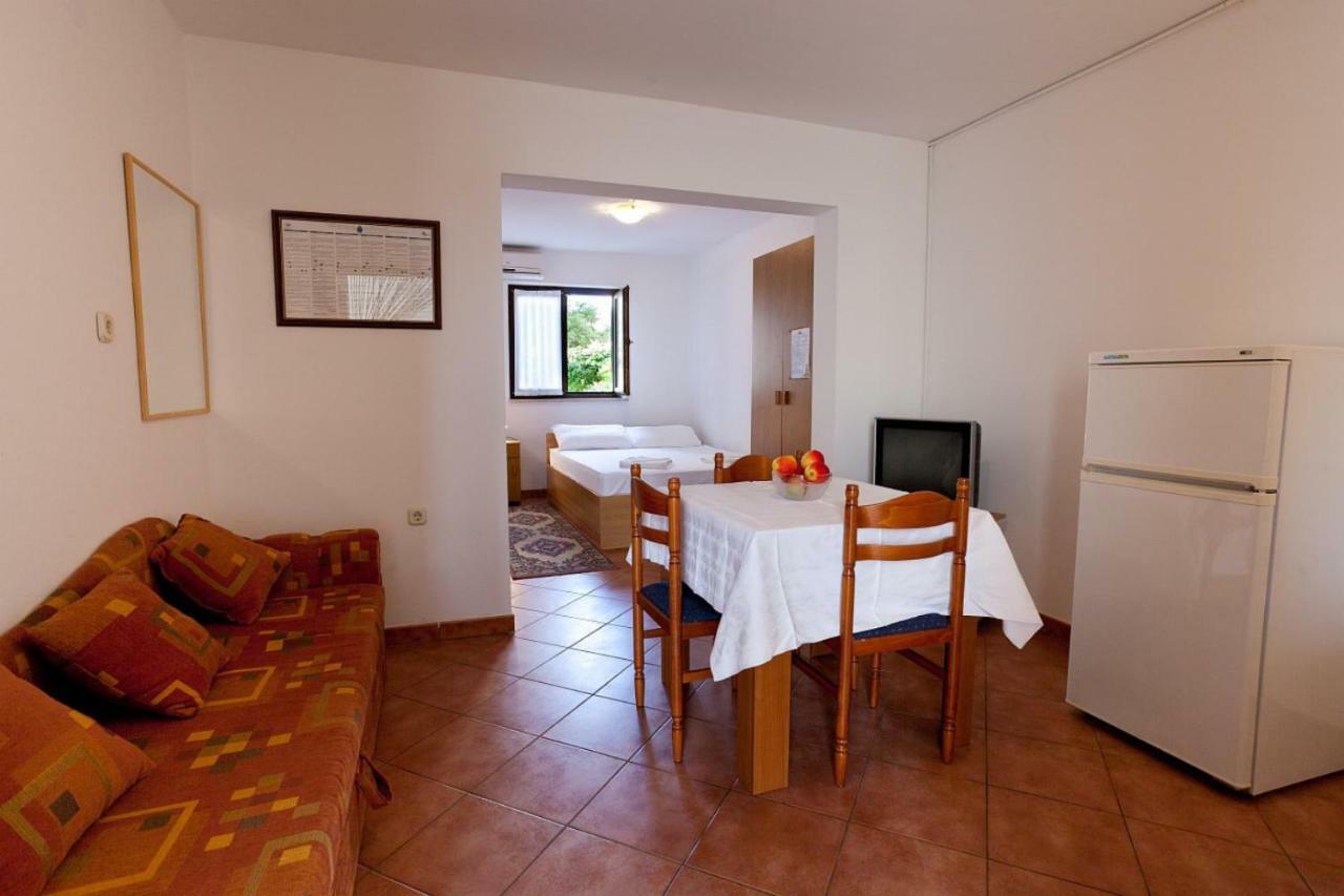 Appartement Karagic à Krk Town Extérieur photo