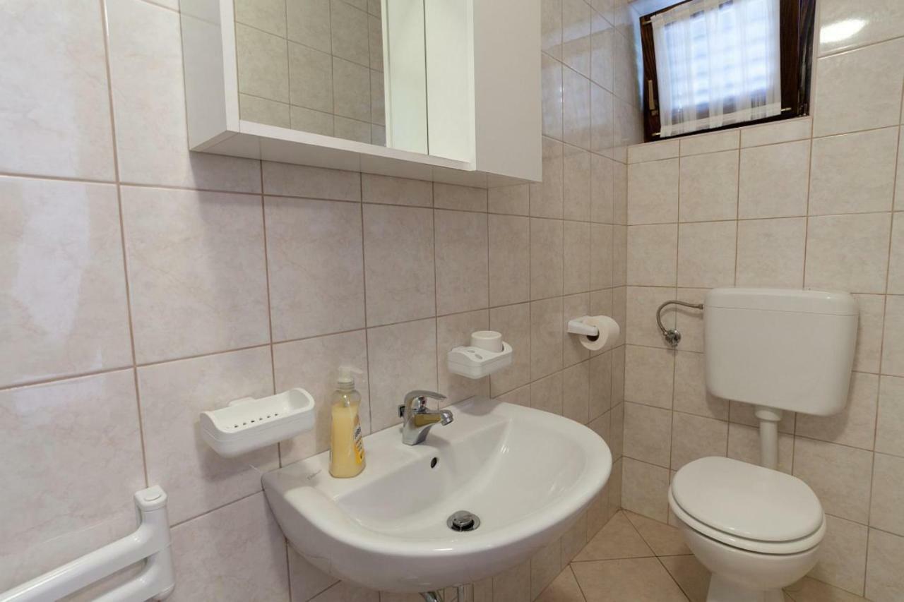 Appartement Karagic à Krk Town Extérieur photo