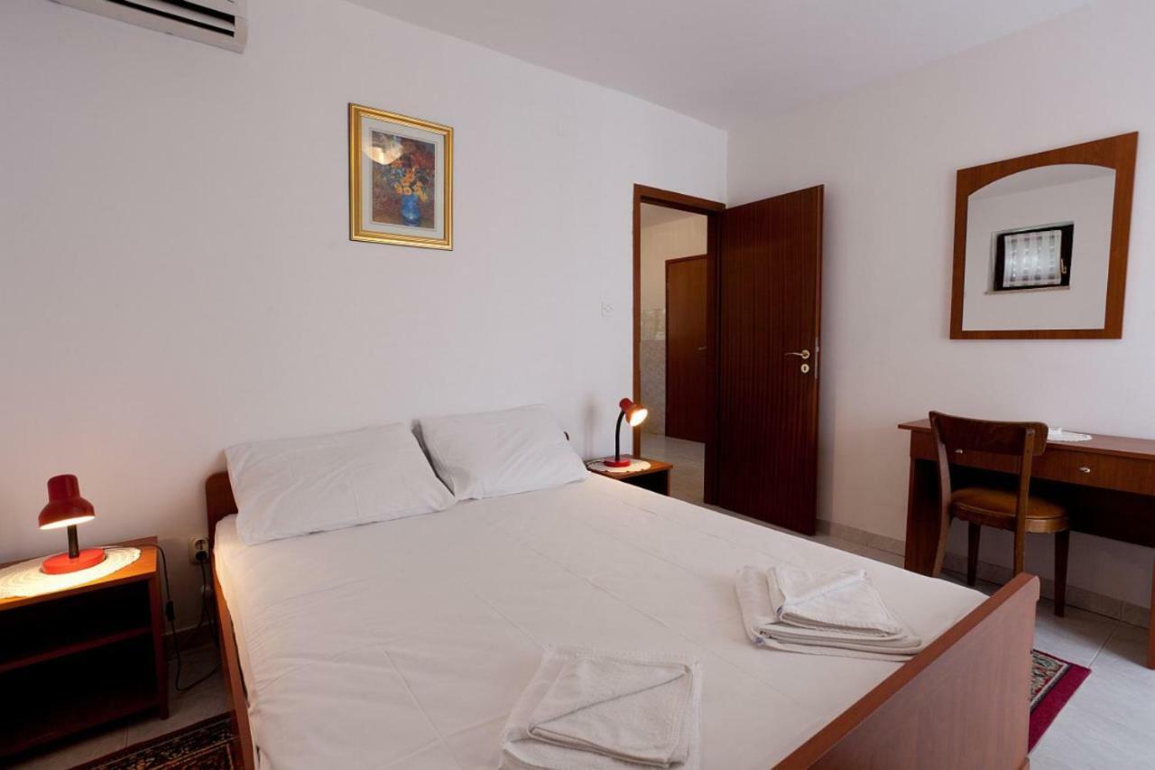 Appartement Karagic à Krk Town Extérieur photo